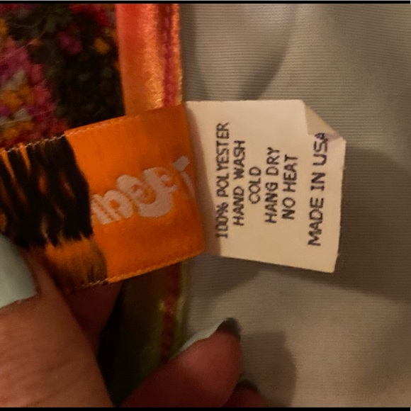 J VALENTINE | Rainbow Velvet Crop Top | Small 🌈 - Picture 5 of 5